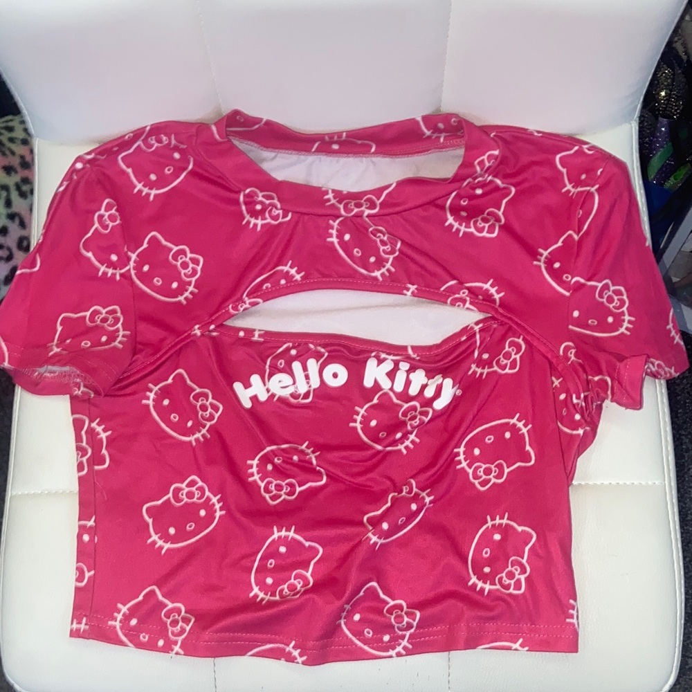 SHEIN Pink Hello Kitty Top With Cut Out